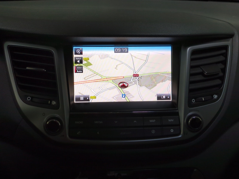 Photo 11 de l'offre de HYUNDAI TUCSON 1.7 CRDI 115CH CREATIVE 2WD à 14990€ chez Automobiles 25