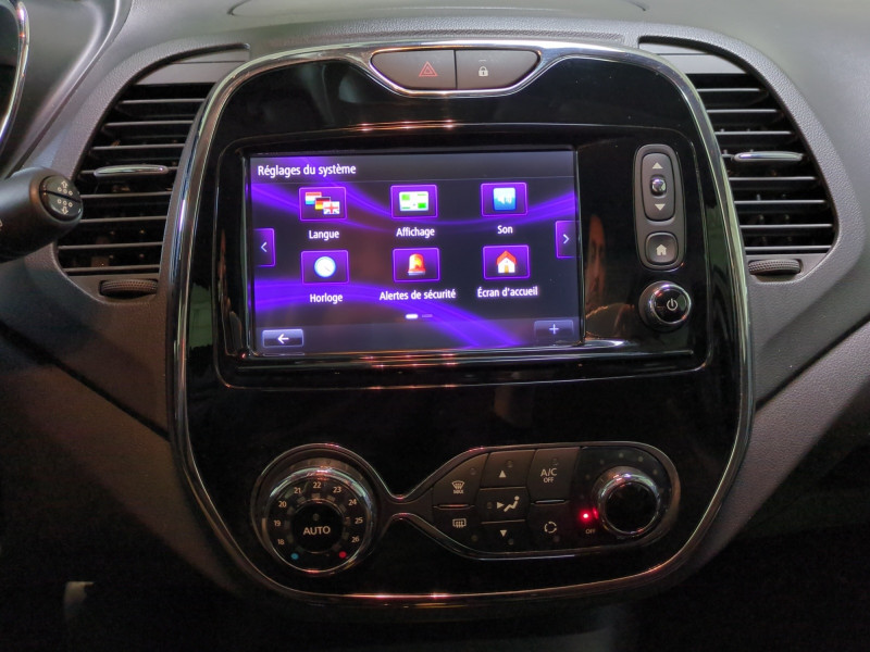 Photo 14 de l'offre de RENAULT CAPTUR 1.2 TCE 120CH STOP&START ENERGY INTENS EDC EURO6 2015 à 10990€ chez Automobiles 25