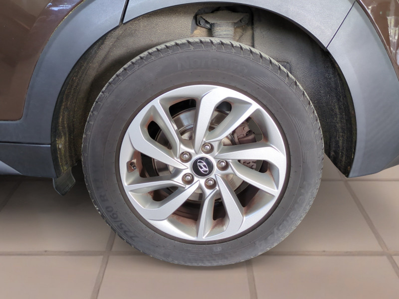 Photo 20 de l'offre de HYUNDAI TUCSON 1.7 CRDI 115CH CREATIVE 2WD à 14990€ chez Automobiles 25