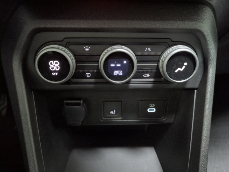Photo 18 de l'offre de DACIA SANDERO 1.0 ECO-G 100CH STEPWAY EXTREME + -24 - 3 % à 18999€ chez Automobiles 25