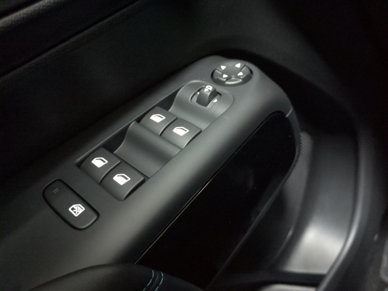 Photo 17 de l'offre de CITROEN C5 AIRCROSS 1.2 HYBRIDE 145CH MAX BOITE AUTOMATIQUE - 28 % à 30499€ chez Automobiles 25