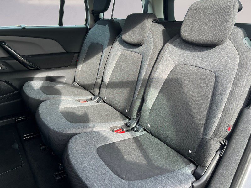 Photo 5 de l'offre de CITROEN GRAND C4 PICASSO BLUEHDI 120CH FEEL S&S à 12900€ chez Automobiles 25