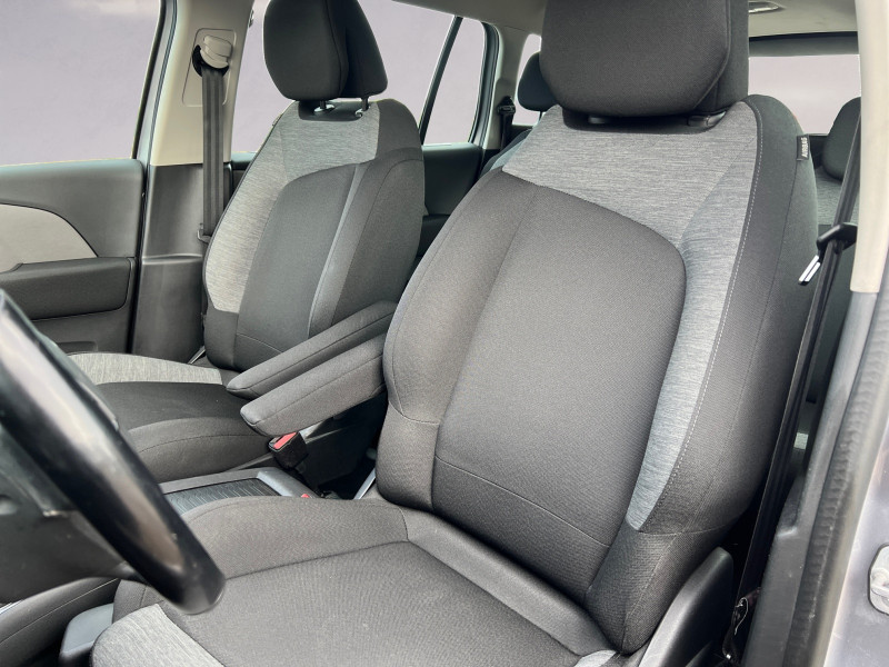 Photo 4 de l'offre de CITROEN GRAND C4 PICASSO BLUEHDI 120CH FEEL S&S à 12900€ chez Automobiles 25