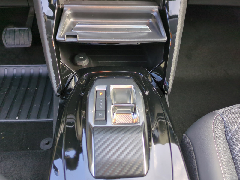 Photo 10 de l'offre de PEUGEOT 208 1.2 HYBRID 100CH ALLURE E-DCS6 - 18 % à 22495€ chez Automobiles 25