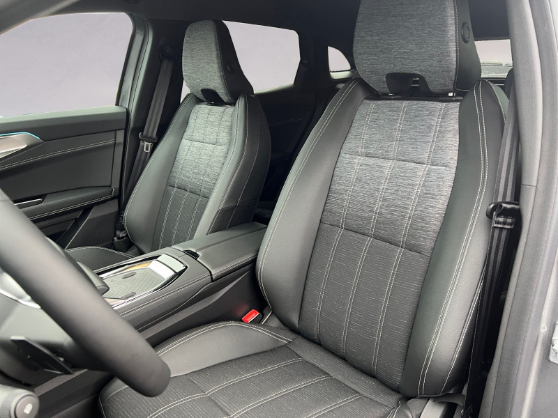 Photo 4 de l'offre de RENAULT AUSTRAL 1.2 E-TECH FULL HYBRID 200CH TECHNO - 23 - 24 % à 34995€ chez Automobiles 25