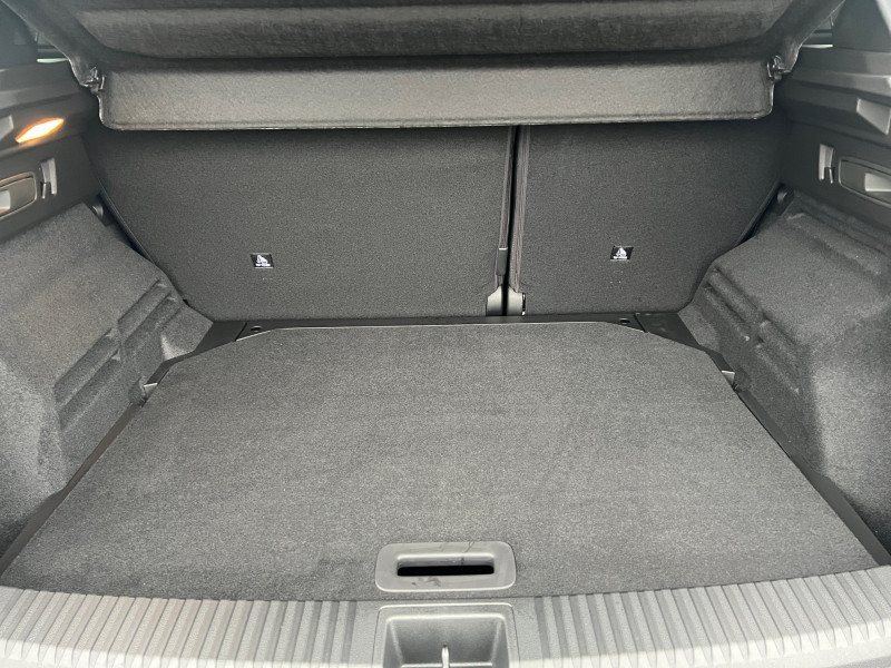 Photo 19 de l'offre de RENAULT AUSTRAL 1.2 E-TECH FULL HYBRID 200CH TECHNO - 23 - 24 % à 34995€ chez Automobiles 25