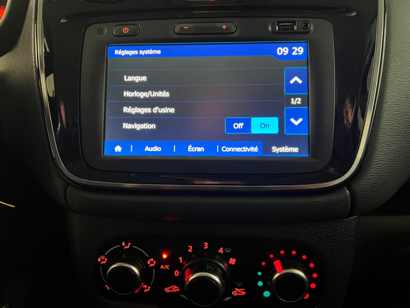 Photo 17 de l'offre de DACIA LODGY 1.5 BLUE DCI 115CH STEPWAY 7 PLACES à 12490€ chez Automobiles 25
