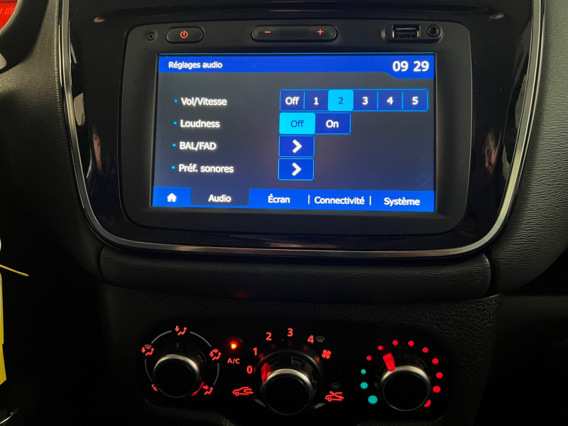 Photo 15 de l'offre de DACIA LODGY 1.5 BLUE DCI 115CH STEPWAY 7 PLACES à 12490€ chez Automobiles 25