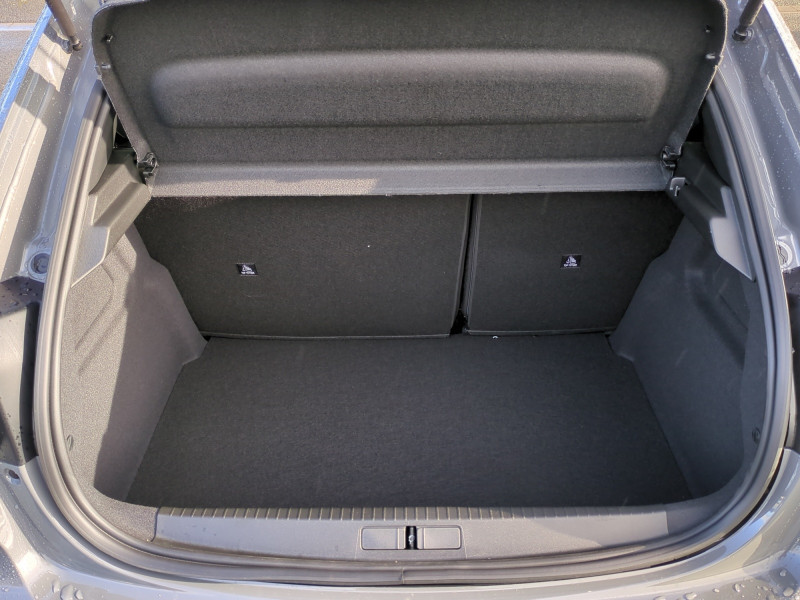 Photo 18 de l'offre de PEUGEOT 208 1.2 HYBRID 100CH ALLURE E-DCS6 - 18 % à 22495€ chez Automobiles 25