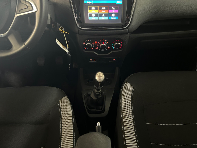Photo 9 de l'offre de DACIA LODGY 1.5 BLUE DCI 115CH STEPWAY 7 PLACES à 12490€ chez Automobiles 25