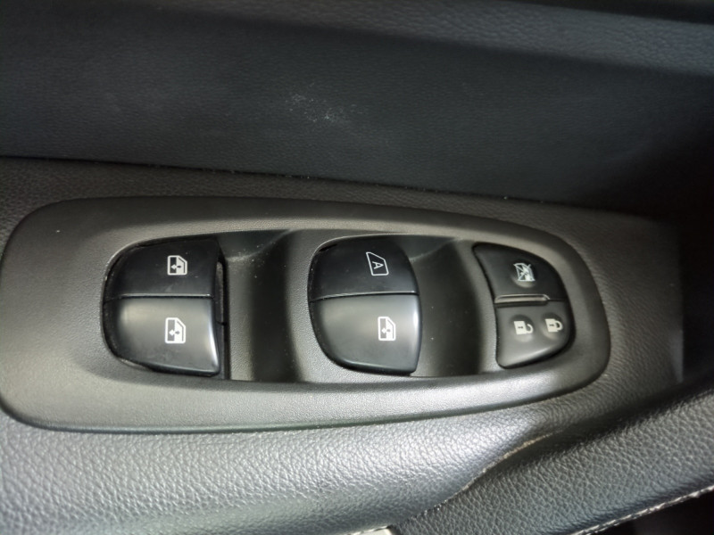 Photo 14 de l'offre de RENAULT KADJAR 1.2 TCE 130CH ENERGY INTENS à 11990€ chez Automobiles 25