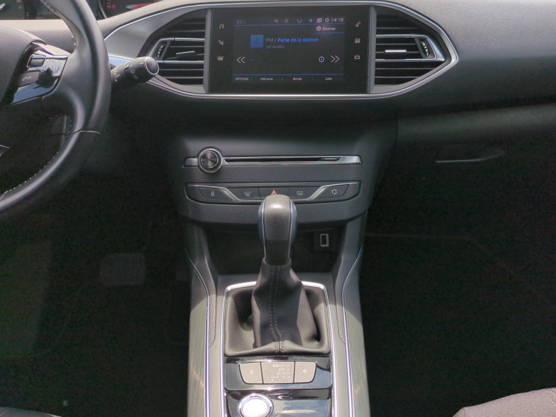 Photo 8 de l'offre de PEUGEOT 308 SW 1.5 BLUEHDI 130CH S&S ALLURE EAT6 à 12990€ chez Automobiles 25