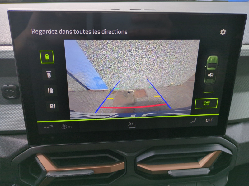 Photo 18 de l'offre de DACIA DUSTER 1.6 HYBRID 140CH EXTREME 4X2 - 4 % à 28999€ chez Automobiles 25