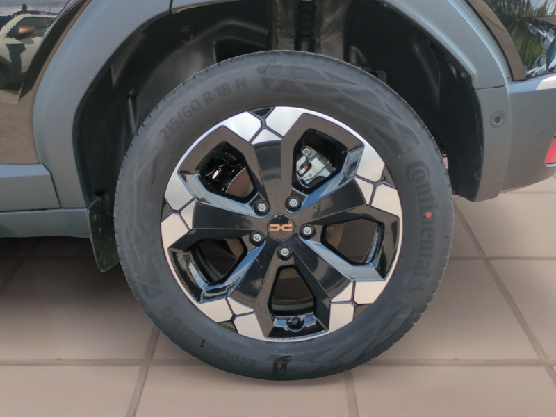 Photo 20 de l'offre de DACIA DUSTER 1.6 HYBRID 140CH EXTREME 4X2 - 4 % à 28999€ chez Automobiles 25