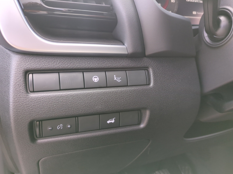 Photo 17 de l'offre de NISSAN X-TRAIL E-POWER 204CH TEKNA 2024 - 29 % à 36999€ chez Automobiles 25