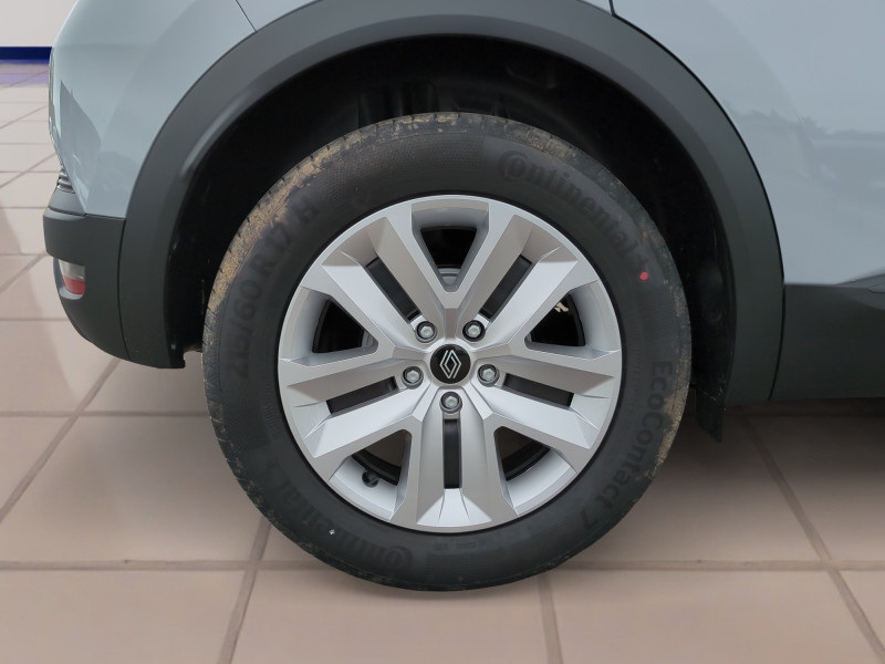 Photo 20 de l'offre de RENAULT CAPTUR II 1.0 TCE 90CH EVOLUTION - 28 % à 20299€ chez Automobiles 25
