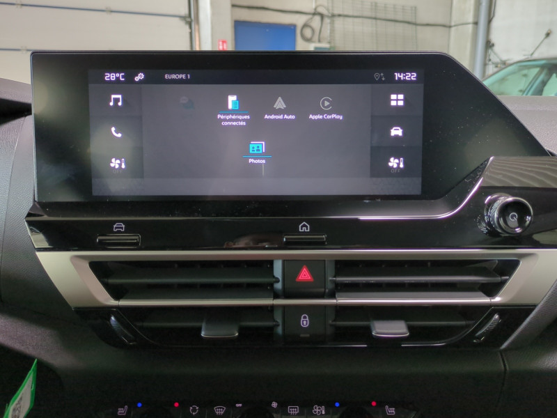 Photo 11 de l'offre de CITROEN C4 1.2 HYBRIDE 145CH S&S PLUS AUTOMATIQUE - 30 % à 22799€ chez Automobiles 25