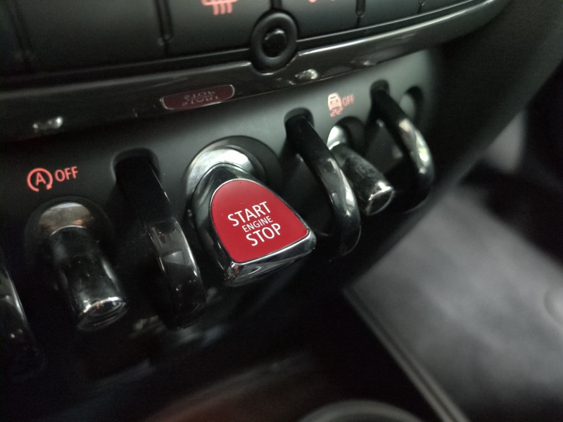 Photo 16 de l'offre de MINI COUNTRYMAN COOPER 136CH CHILI BVA à 16990€ chez Automobiles 25