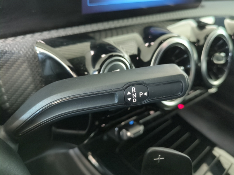 Photo 11 de l'offre de MERCEDES-BENZ CLASSE A 180 D 116CH BUSINESS LINE 7G-DCT à 17990€ chez Automobiles 25