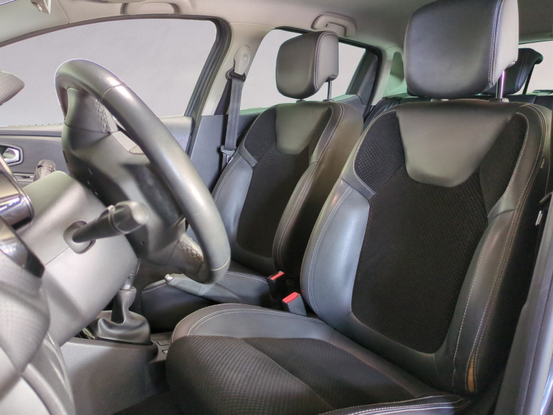 Photo 4 de l'offre de RENAULT CLIO IV 1.5 DCI 90CH ENERGY INTENS 5P à 10900€ chez Automobiles 25