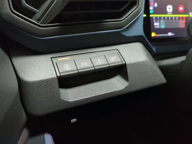 Photo 14 Dacia DUSTER 1.2 TCE MILD HYBRID 130CH JOURNEY -12% Hybride VERT CEDRE en vente chez Automobiles 25 Photo 14 de l'offre de DACIA DUSTER 1.2 TCE MILD HYBRID 130CH JOURNEY -12% à 23999€ chez Automobiles 25