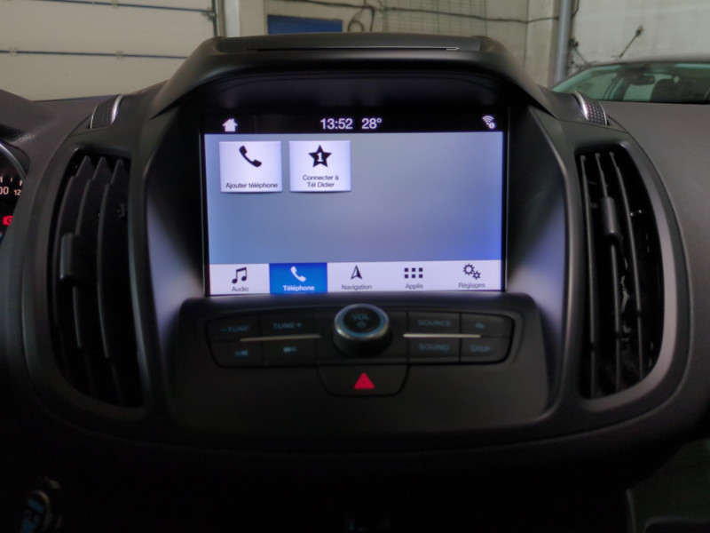Photo 10 de l'offre de FORD KUGA 1.5 TDCI 120CH STOP&START TITANIUM 4X2 EURO6.2 à 13590€ chez Automobiles 25