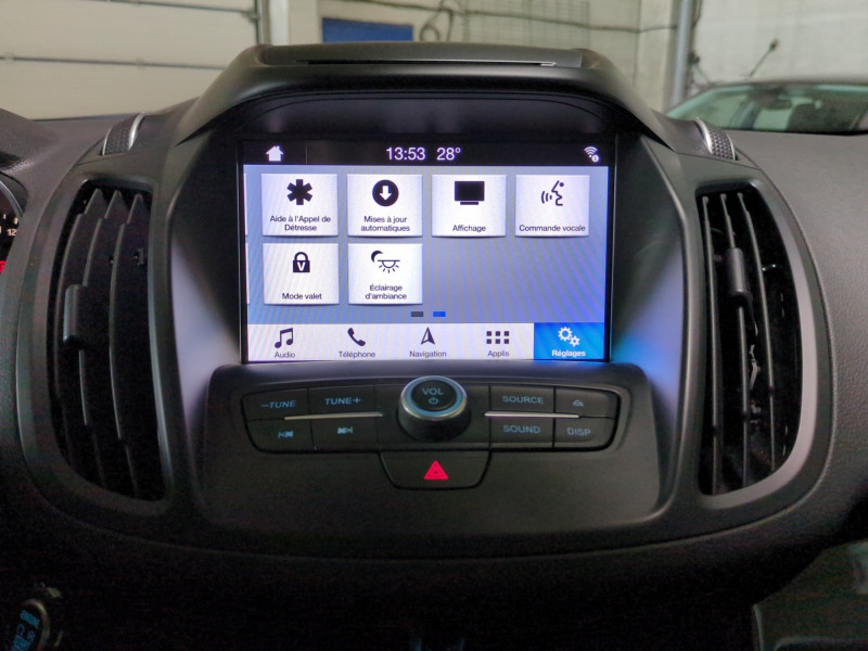 Photo 14 de l'offre de FORD KUGA 1.5 TDCI 120CH STOP&START TITANIUM 4X2 EURO6.2 à 13590€ chez Automobiles 25