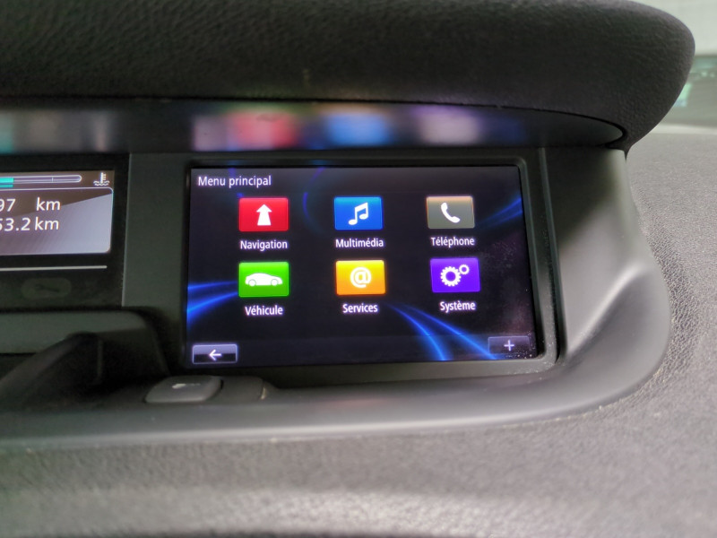 Photo 13 de l'offre de RENAULT SCENIC III 1.6 DCI 130CH ENERGY BOSE EURO6 2015 à 10900€ chez Automobiles 25
