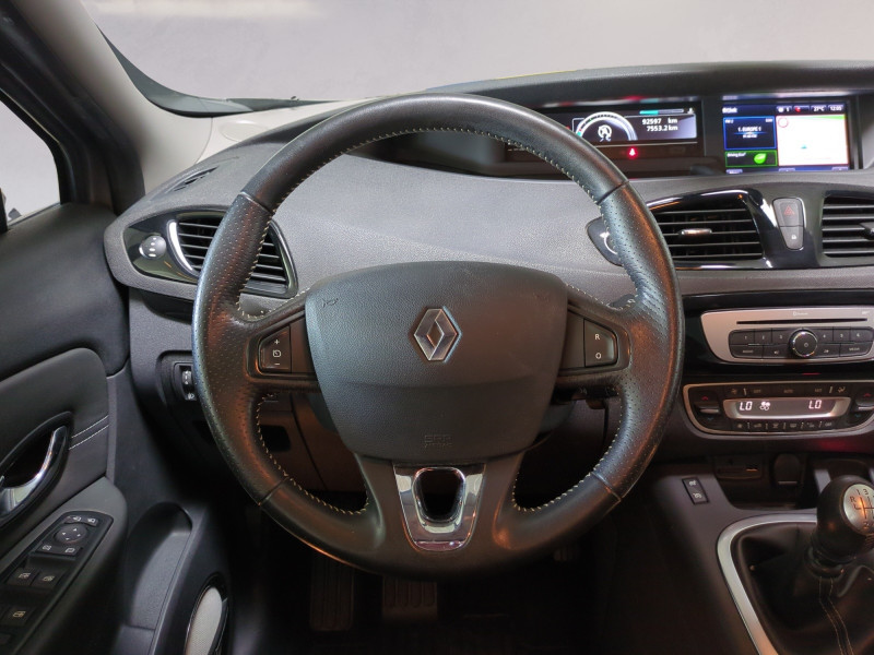 Photo 6 de l'offre de RENAULT SCENIC III 1.6 DCI 130CH ENERGY BOSE EURO6 2015 à 10900€ chez Automobiles 25