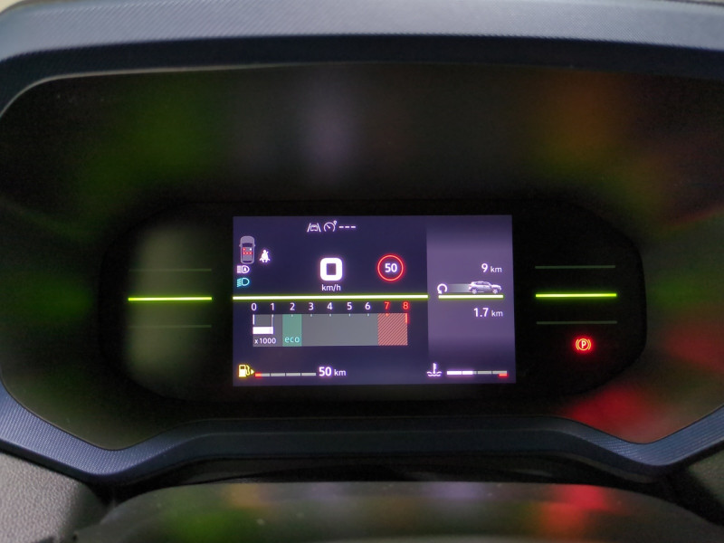 Photo 7 Dacia DUSTER 1.2 TCE MILD HYBRID 130CH JOURNEY -12% Hybride VERT CEDRE en vente chez Automobiles 25 Photo 7 de l'offre de DACIA DUSTER 1.2 TCE MILD HYBRID 130CH JOURNEY -12% à 23999€ chez Automobiles 25