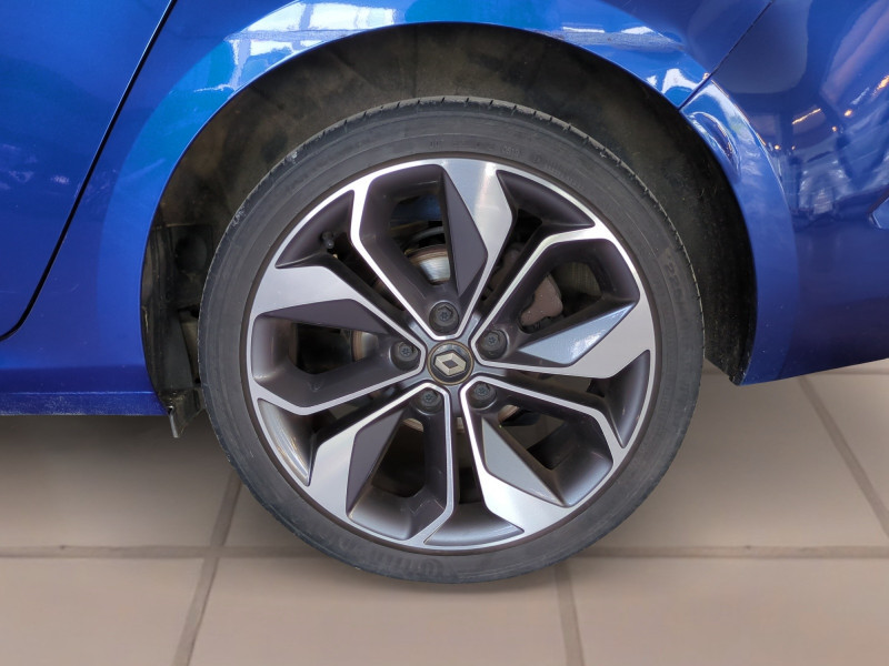 Photo 20 de l'offre de RENAULT MEGANE IV ESTATE 1.5 BLUE DCI 115CH INTENS à 15490€ chez Automobiles 25