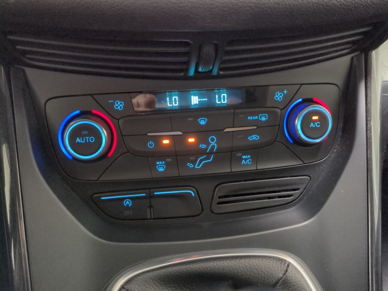 Photo 16 de l'offre de FORD KUGA 1.5 TDCI 120CH STOP&START TITANIUM 4X2 EURO6.2 à 13590€ chez Automobiles 25