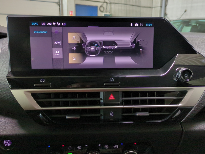 Photo 16 de l'offre de CITROEN C4 1.2 HYBRIDE 136CH S&S MAX AUTOMATIQUE - 26 % à 24799€ chez Automobiles 25