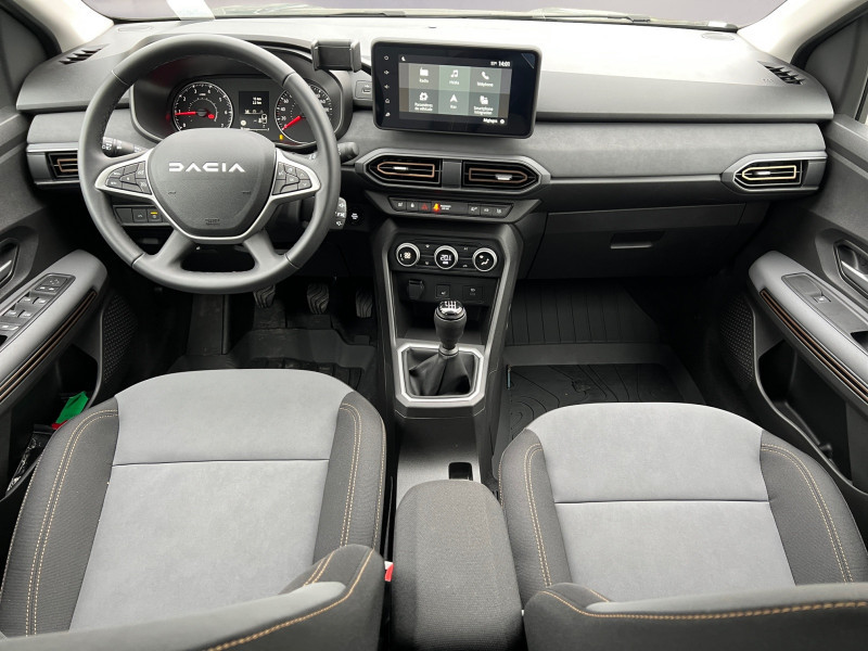 Photo 3 de l'offre de DACIA JOGGER 1.0 ECO-G 100CH EXTREME+ 7 PLACES -24 - 8 % à 22499€ chez Automobiles 25
