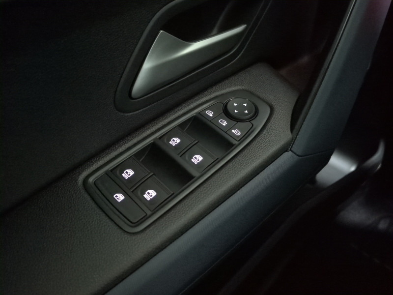 Photo 15 Dacia DUSTER 1.2 TCE MILD HYBRID 130CH JOURNEY -12% Hybride VERT CEDRE en vente chez Automobiles 25 Photo 15 de l'offre de DACIA DUSTER 1.2 TCE MILD HYBRID 130CH JOURNEY -12% à 23999€ chez Automobiles 25