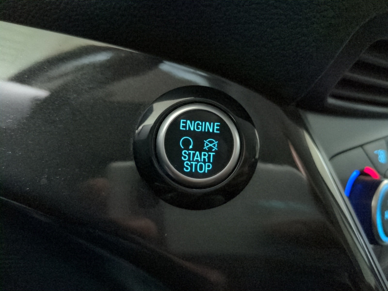 Photo 15 de l'offre de FORD KUGA 1.5 TDCI 120CH STOP&START TITANIUM 4X2 EURO6.2 à 13590€ chez Automobiles 25