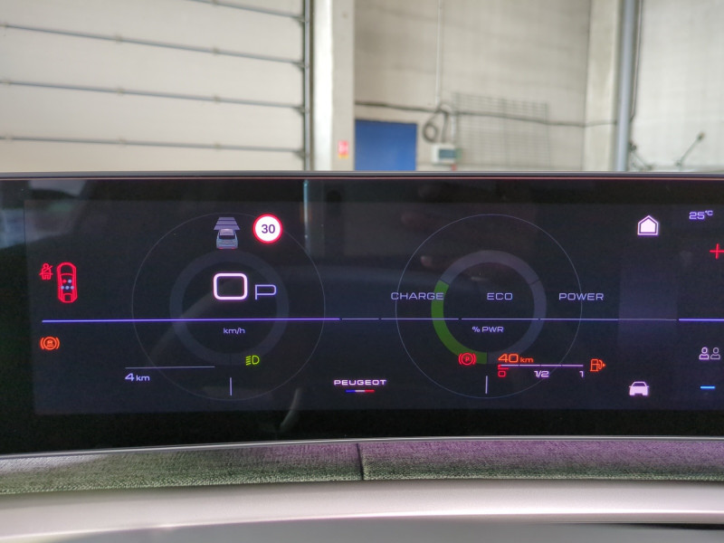 Photo 7 de l'offre de PEUGEOT 3008 1.2 HYBRID 145CH ALLURE E-DCS6 - 25 % à 32999€ chez Automobiles 25