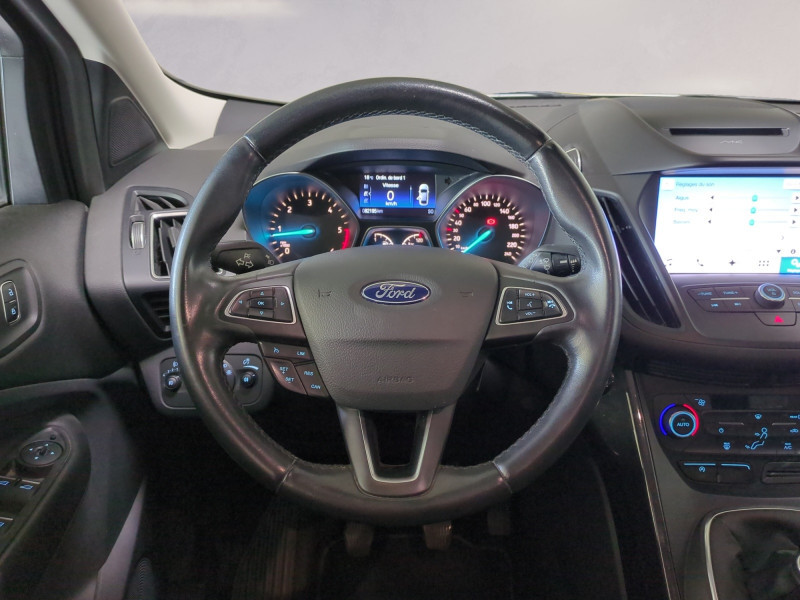Photo 6 de l'offre de FORD KUGA 2.0 TDCI 150CH STOP&START TITANIUM 4X2 à 14990€ chez Automobiles 25