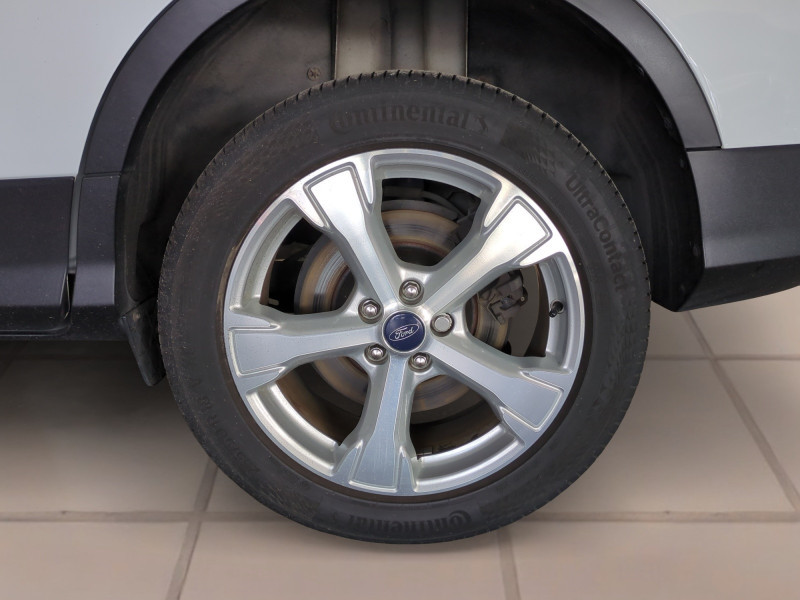 Photo 20 de l'offre de FORD KUGA 2.0 TDCI 150CH STOP&START TITANIUM 4X2 à 14990€ chez Automobiles 25