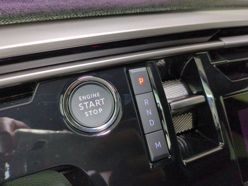 Photo 16 de l'offre de PEUGEOT 3008 1.2 HYBRID 145CH ALLURE E-DCS6 - 25 % à 32999€ chez Automobiles 25