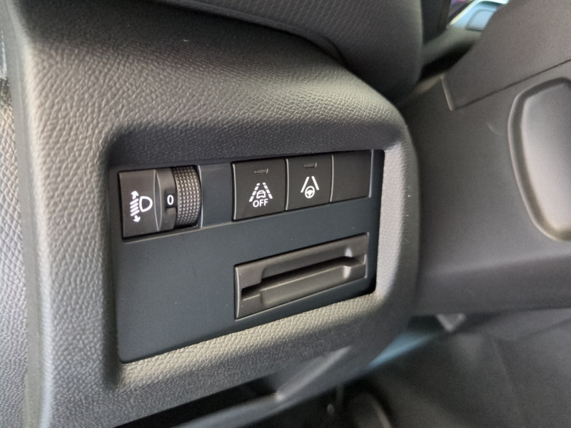 Photo 18 de l'offre de CITROEN C5 AIRCROSS 1.5 BLUEHDI 130CH MAX BOITE AUTOMATIQUE - 35 % à 27499€ chez Automobiles 25