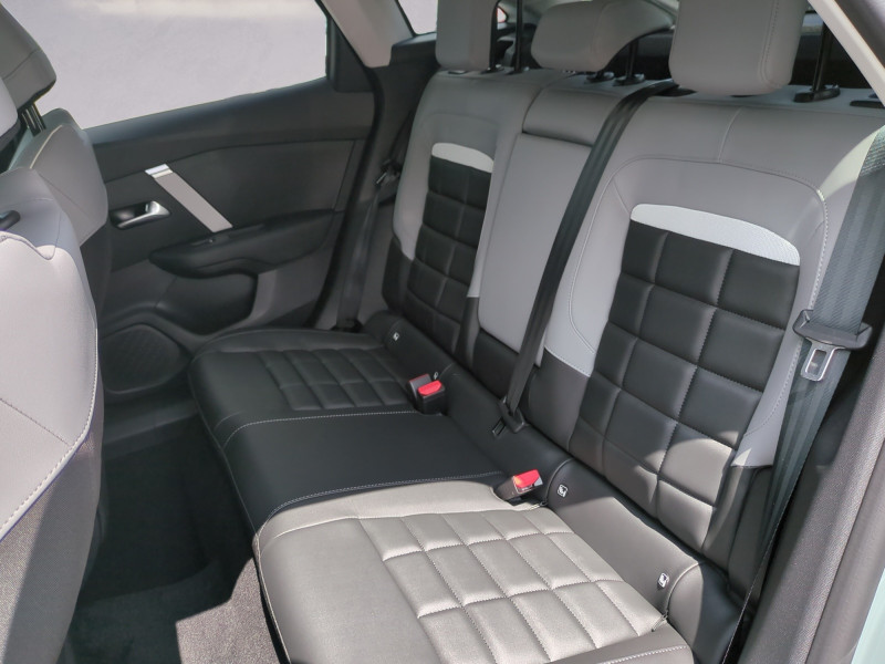Photo 5 de l'offre de CITROEN C4 1.2 HYBRIDE 145CH S&S MAX AUTOMATIQUE - 31 % à 23999€ chez Automobiles 25
