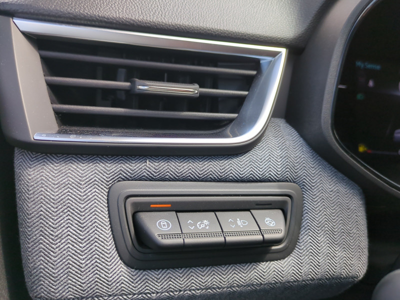 Photo 16 de l'offre de RENAULT CLIO V 1.0 TCE 90CH TECHNO - 25 - 18 % à 19499€ chez Automobiles 25