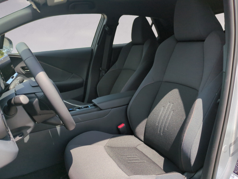 Photo 4 de l'offre de TOYOTA C-HR 1.8 140CH DESIGN MY25 - 21 % à 29499€ chez Automobiles 25