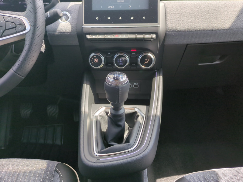 Photo 9 de l'offre de RENAULT CLIO V 1.0 TCE 90CH TECHNO - 25 - 18 % à 19499€ chez Automobiles 25