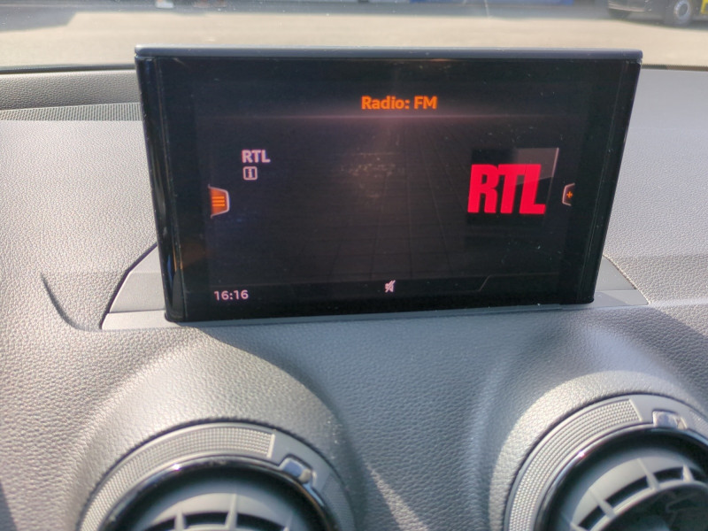 Photo 11 de l'offre de AUDI Q2 1.6 TDI 116CH DESIGN à 16490€ chez Automobiles 25