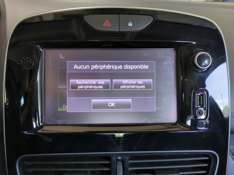 Photo 12 de l'offre de RENAULT CLIO IV 0.9 TCE 90CH ENERGY INTENS 5P EURO6C à 9900€ chez Automobiles 25