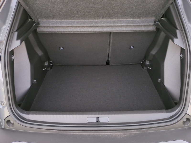 Photo 19 de l'offre de PEUGEOT 2008 1.2 HYBRID 145CH ALLURE E-DCS6 à 26499€ chez Automobiles 25
