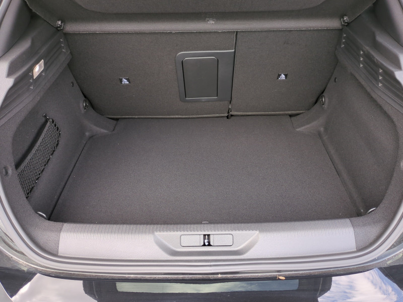 Photo 19 de l'offre de PEUGEOT 308 1.5 BLUEHDI 130CH S&S GT EAT8 à 28999€ chez Automobiles 25