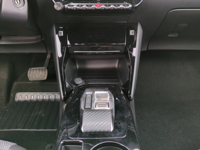 Photo 9 de l'offre de PEUGEOT 2008 1.2 HYBRID 145CH ALLURE E-DCS6 à 26499€ chez Automobiles 25